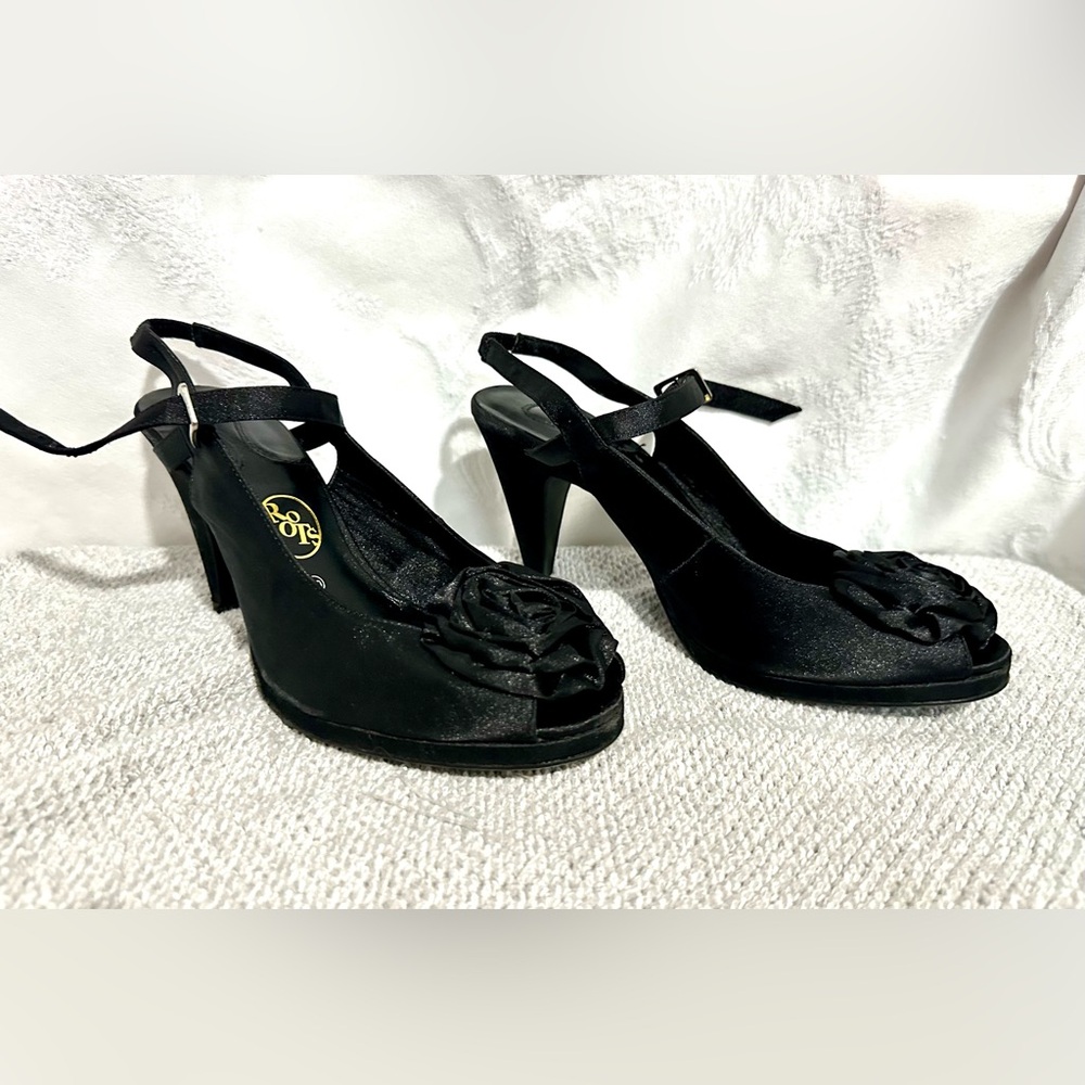 Roots Black Vintage Peep-Toe Heels S0014